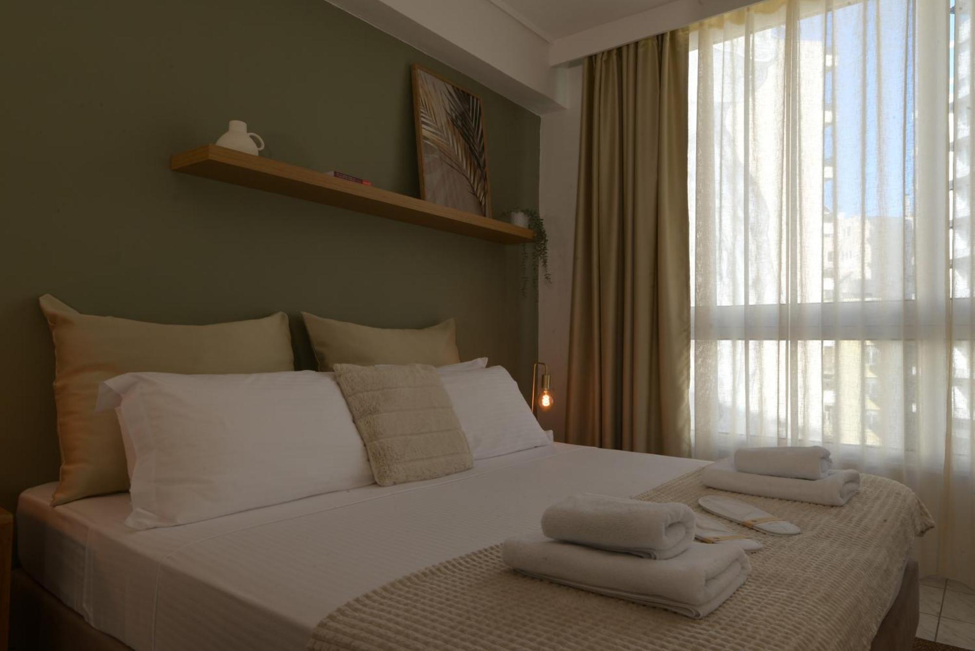 Host - Harmony Apartment